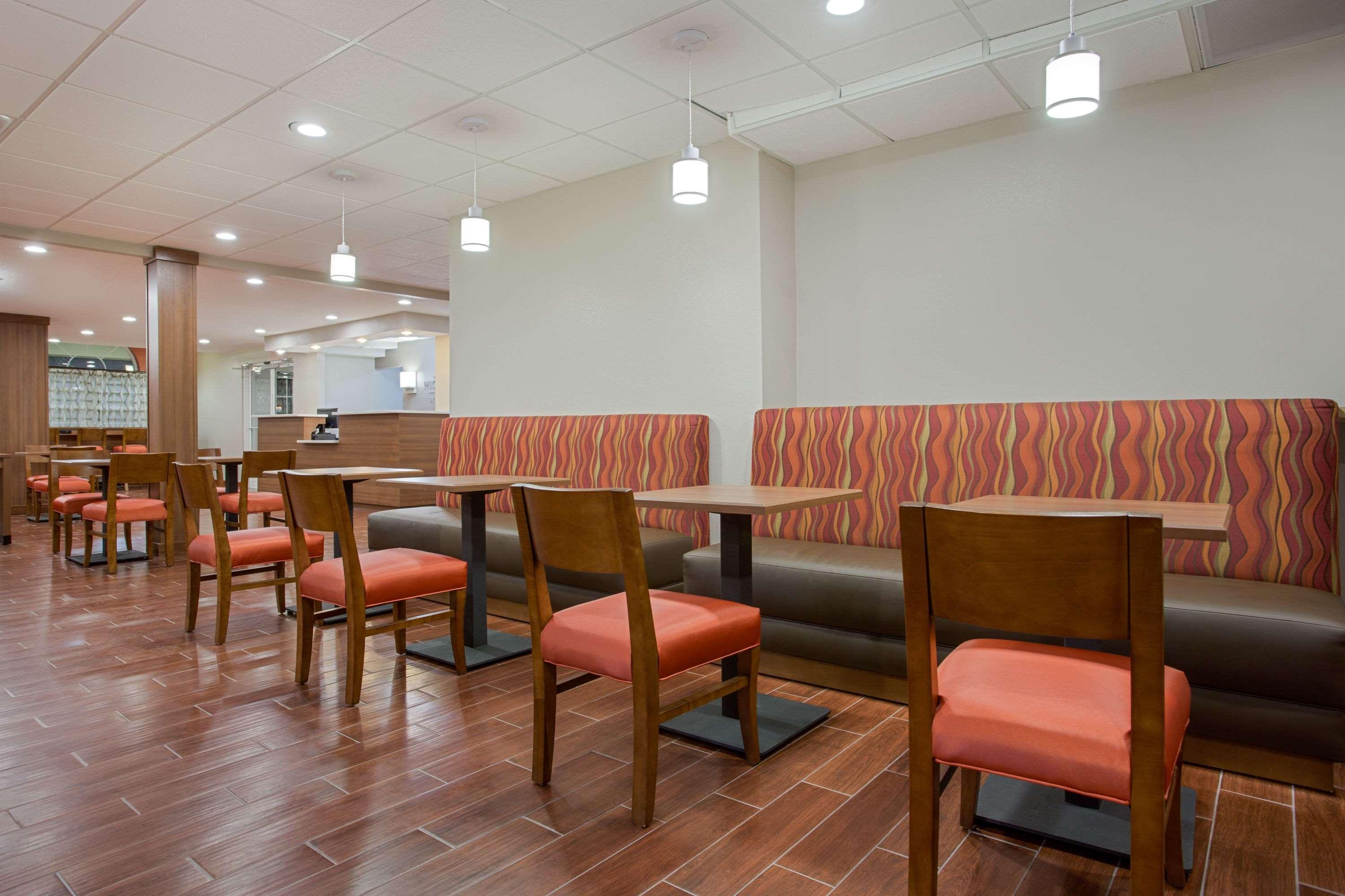 Microtel Inn & Suites By Wyndham Walterboro Esterno foto